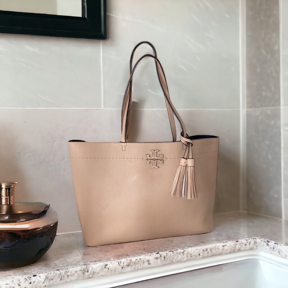 TORY BURCH
McGraw Leather Tote - Devon Sand
42200-288 - Picture 2 of 9